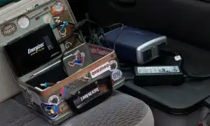 Как Завести Машину С Помощью Пауэрбанка В Экстренной Ситуации